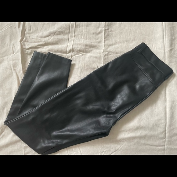 Zara Pants - Zara Faux Leather leggings, size(M)